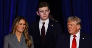Read more about the article Donald and Melania’s body language clash reveals how Barron is raised, claims expert